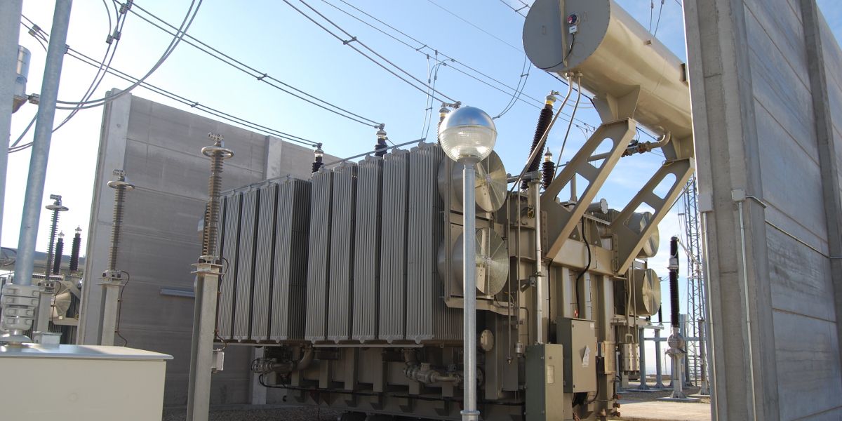 Transformador 300 MW subestación eléctrica AERTA en La Fatarella